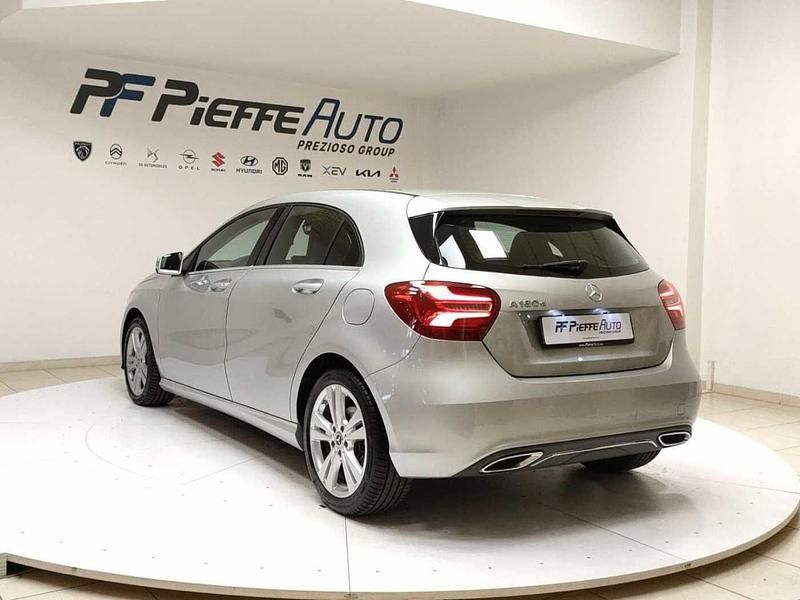 Usata Mercedes A180 109 CV (80 kW) 2017 Grigio Utilitaria