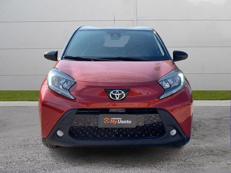 Usata Toyota Aygo X Trend 72 CV (52 kW) 2025 Rosso  tetto nero SUV