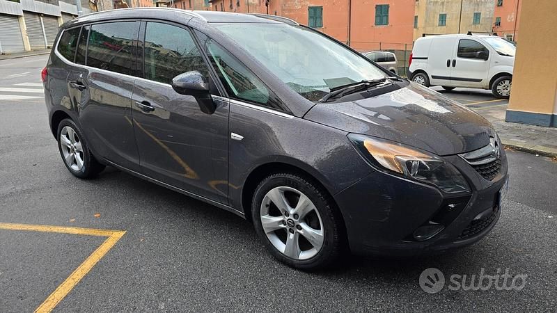 Usata Opel Zafira Tourer Cosmo 110 CV (80 kW) 2014 Grigio Monovolume