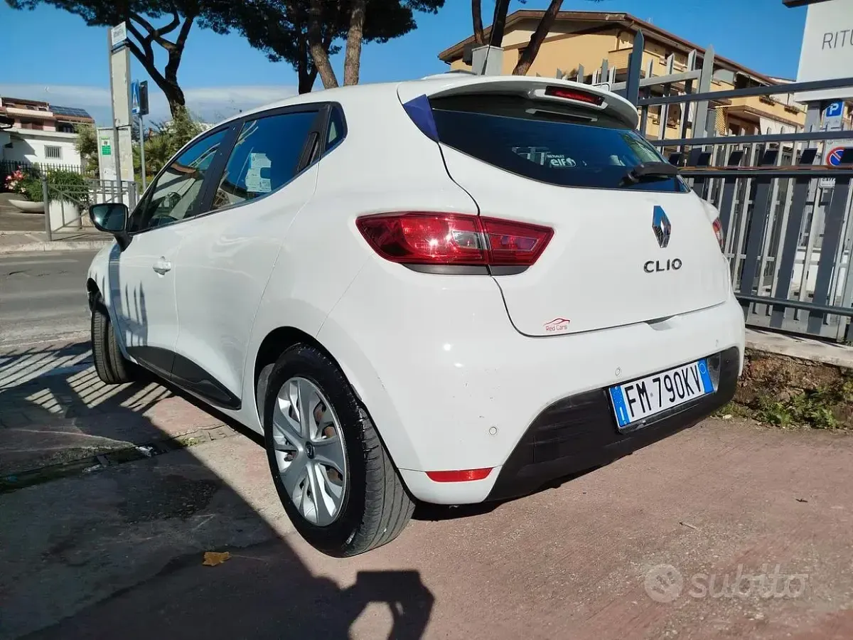 Usata Renault Clio IV 73 CV (53 kW) 2017 Bianco Berlina