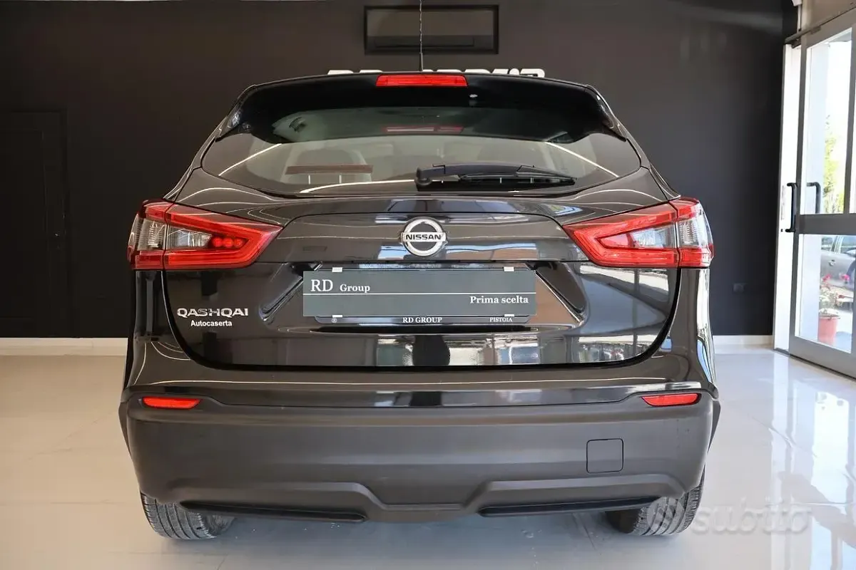 Usata Nissan Qashqai Acenta 110 CV (80 kW) 2018 Nero SUV