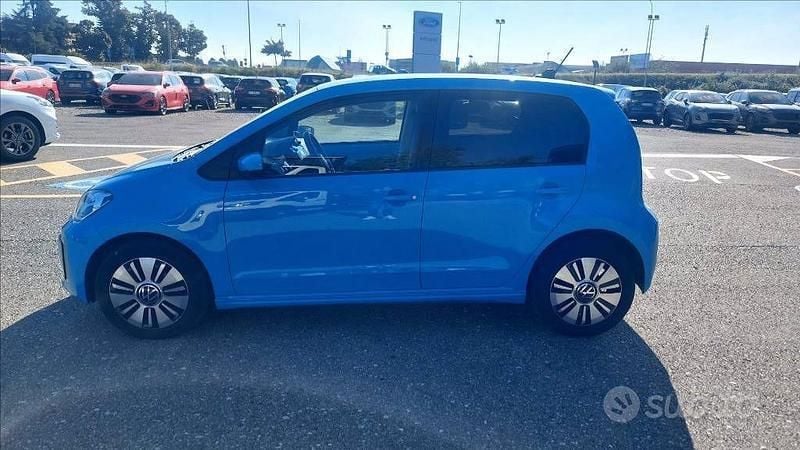 Usata VW e-up! 61 kW (83 CV) 2021 Azzurro Utilitaria