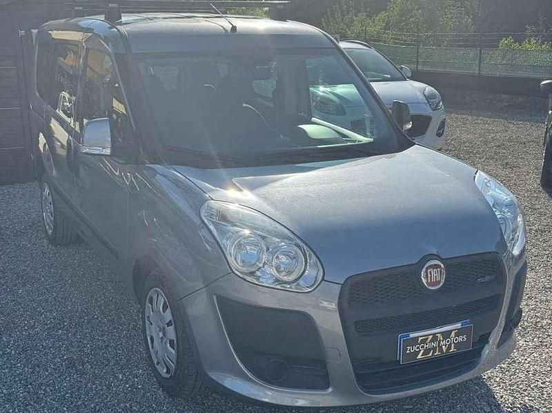 Grigio Usata 2017 Fiat Doblò Active Monovolume | 9501 € (Super prezzo) - Immagine 1/4