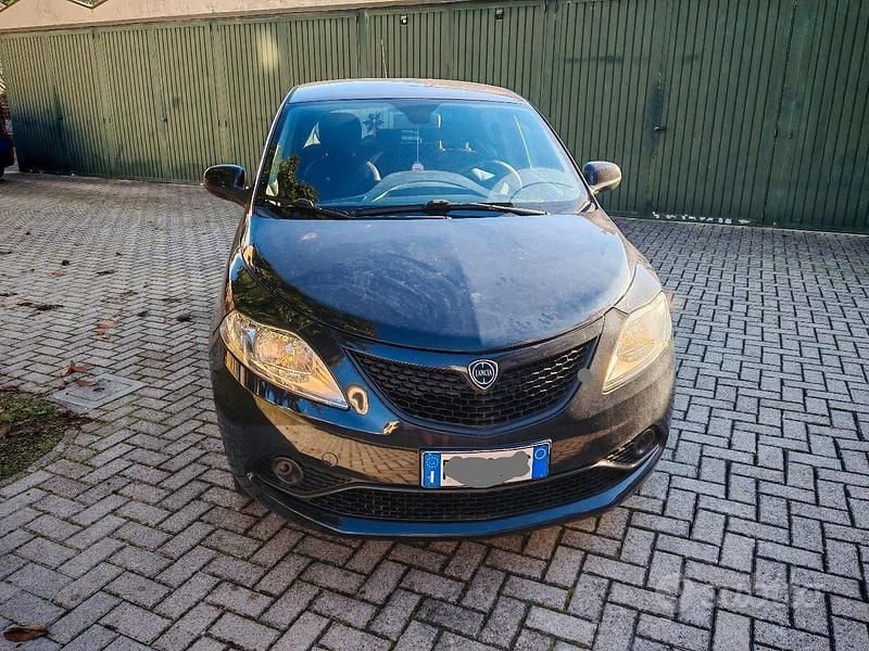 Usata Lancia Ypsilon 2019 Nero Utilitaria