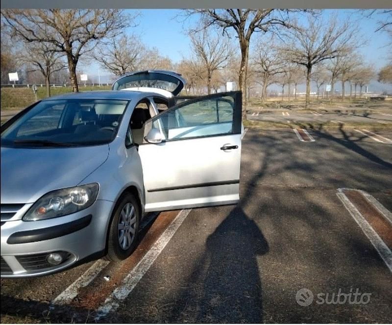 Usata VW Golf IV 90 CV (66 kW) 2005 Grigio Berlina