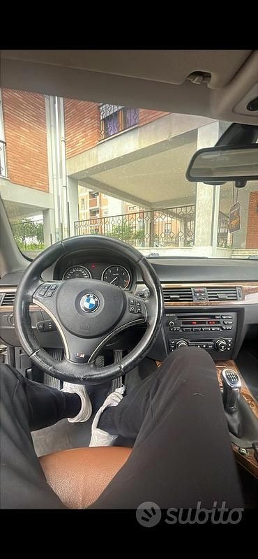 Usata BMW 325 197 CV (144 kW) 2007 Coupé