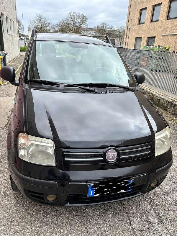 Usata Fiat Panda Dynamic 60 CV (44 kW) 2010 Nero Utilitaria