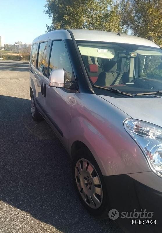 Usata Fiat Doblò 2011 Grigio Monovolume
