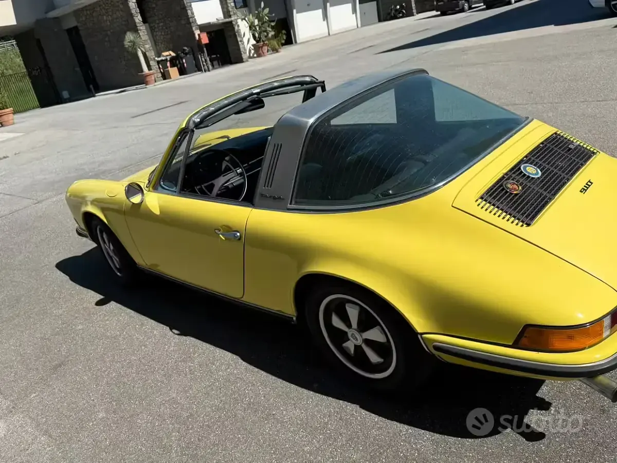 Usata Porsche 901 1988 Giallo Cabrio