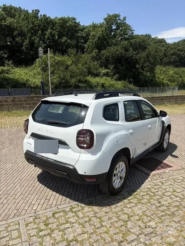 Usata Dacia Duster 101 CV (74 kW) 2023 Bianco SUV