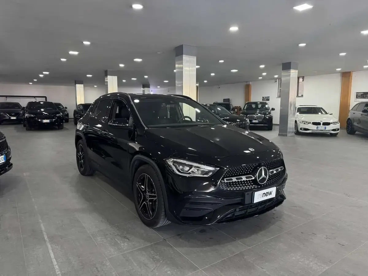 Usata Mercedes GLA200 Premium 150 CV (110 kW) 2023 Nero SUV