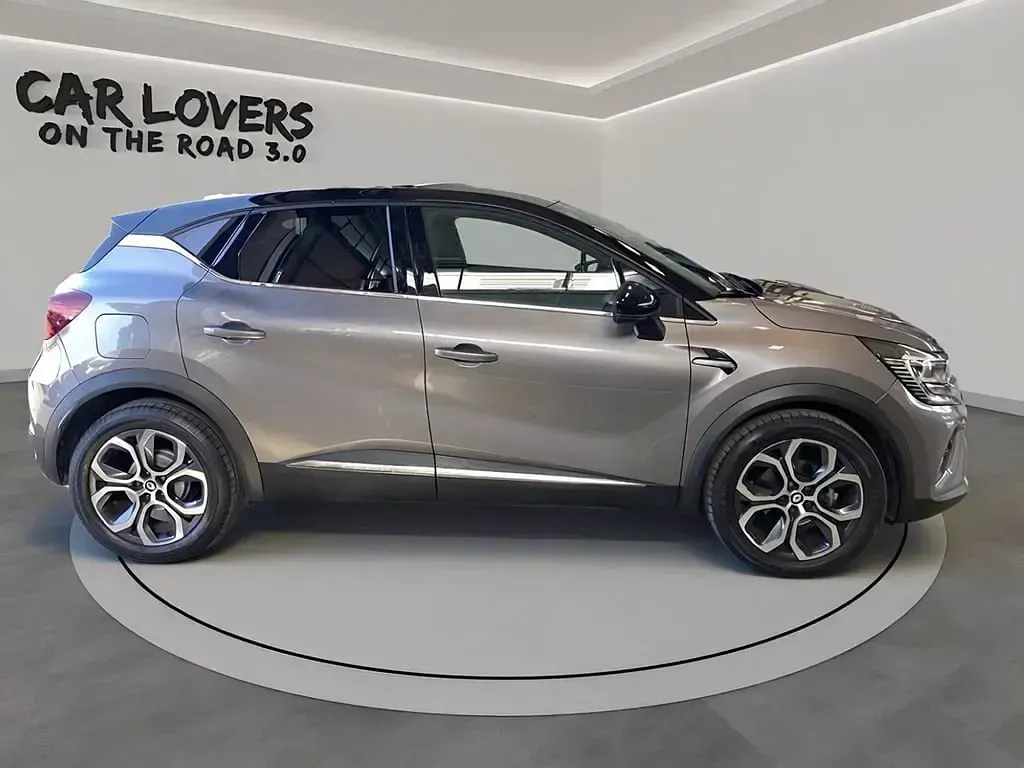 Usata Renault Captur Techno 101 CV (74 kW) 2023 Xnk be style milano (grigio SUV