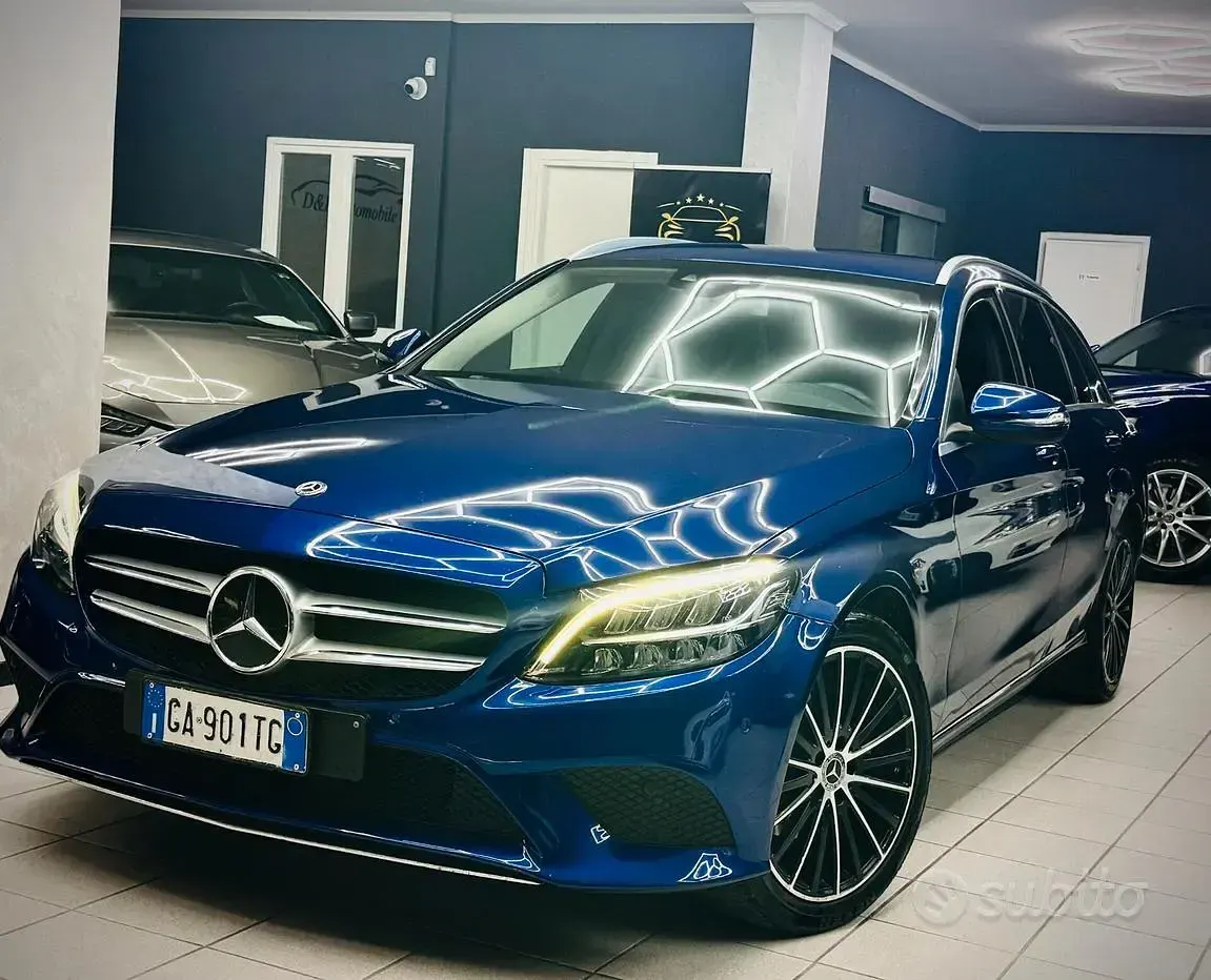 Usata Mercedes C200 Premium 160 CV (117 kW) 2020 Blu Station wagon