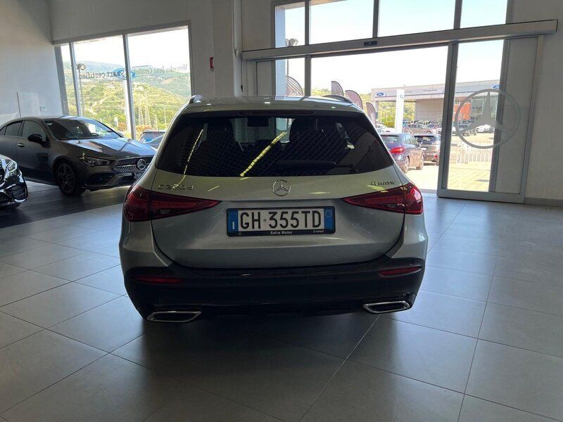 Usata Mercedes 220 Premium 197 CV (144 kW) 2022 Argento hightech ; Station wagon