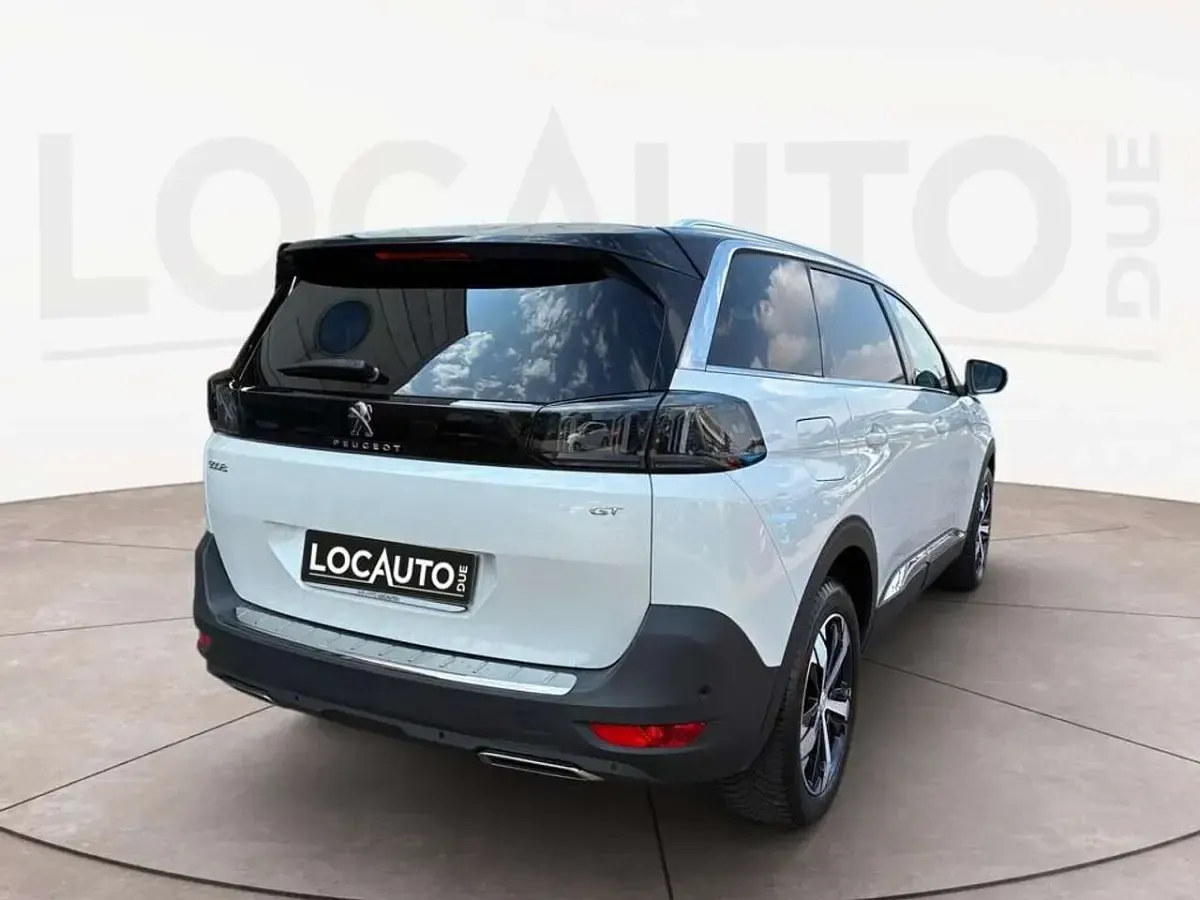 Usata Peugeot 5008 GT 131 CV (96 kW) 2022 Bianco SUV
