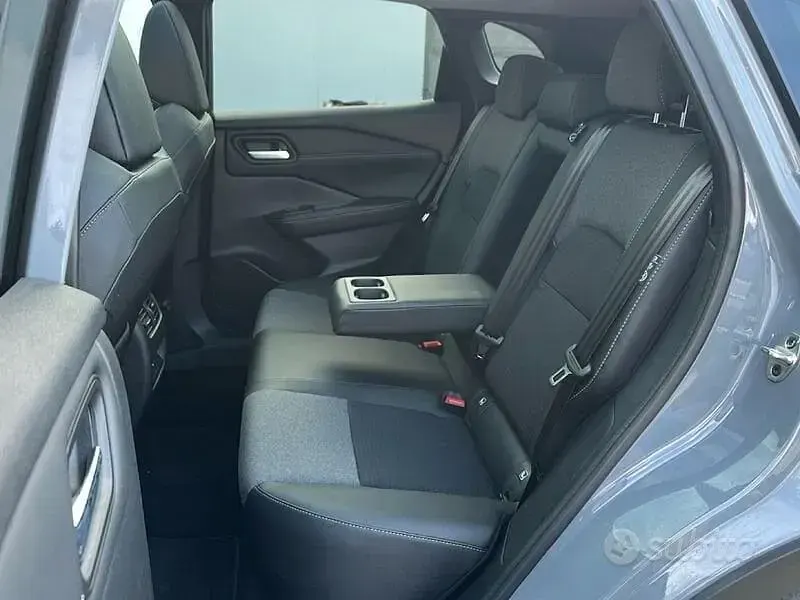 Usata Nissan Qashqai N-Connecta 140 CV (102 kW) 2025 Grigio SUV