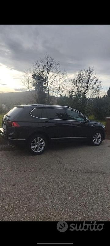 Usata VW Tiguan Allspace 150 CV (110 kW) 2018 Blu SUV