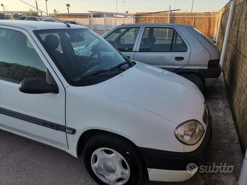 Usata Citroën Saxo 60 CV (44 kW) 2000 Bianco Utilitaria