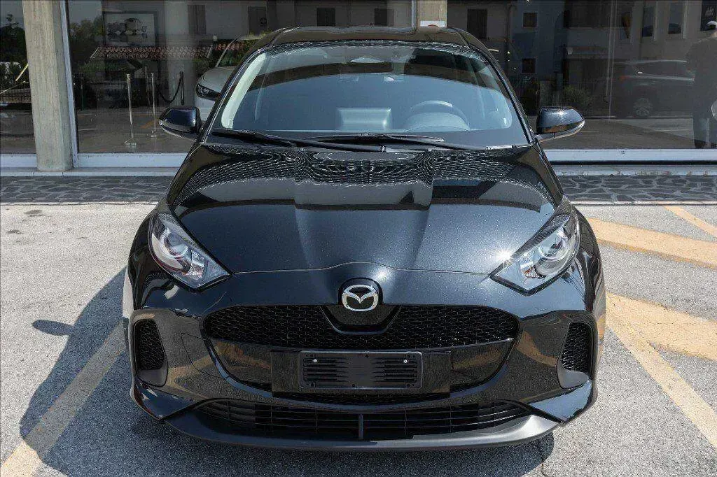 Nuova Mazda 2 Center-Line 116 CV (85 kW) 2025 Nero metallizzato Utilitaria