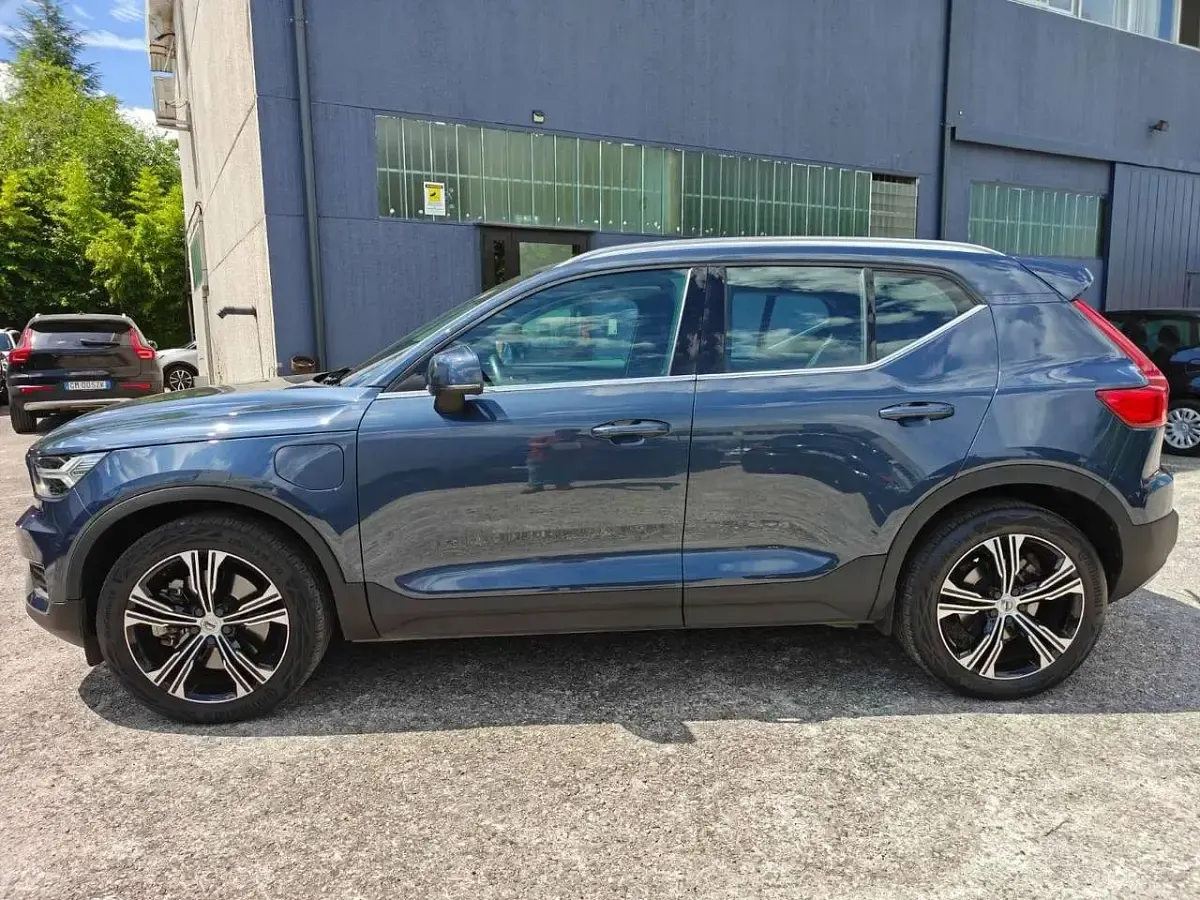Usata Volvo XC40 Inscription 179 CV (131 kW) 2022 Blu/azzurro SUV