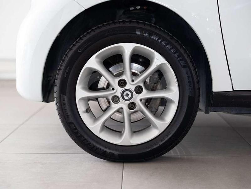 Usata Smart ForFour 71 CV (52 kW) 2018 Bianonero Utilitaria