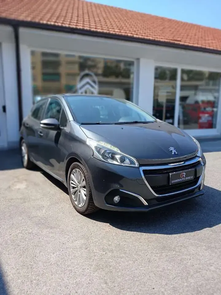 Usata Peugeot 208 68 CV (50 kW) 2016 Other Utilitaria