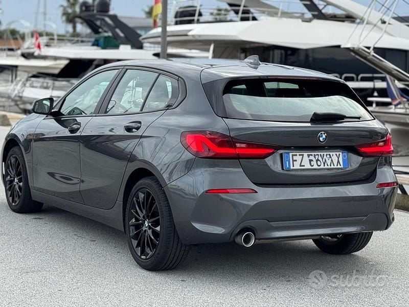 Usata BMW 116 Efficient Dynamics 116 CV (85 kW) 2020 Grigio Utilitaria