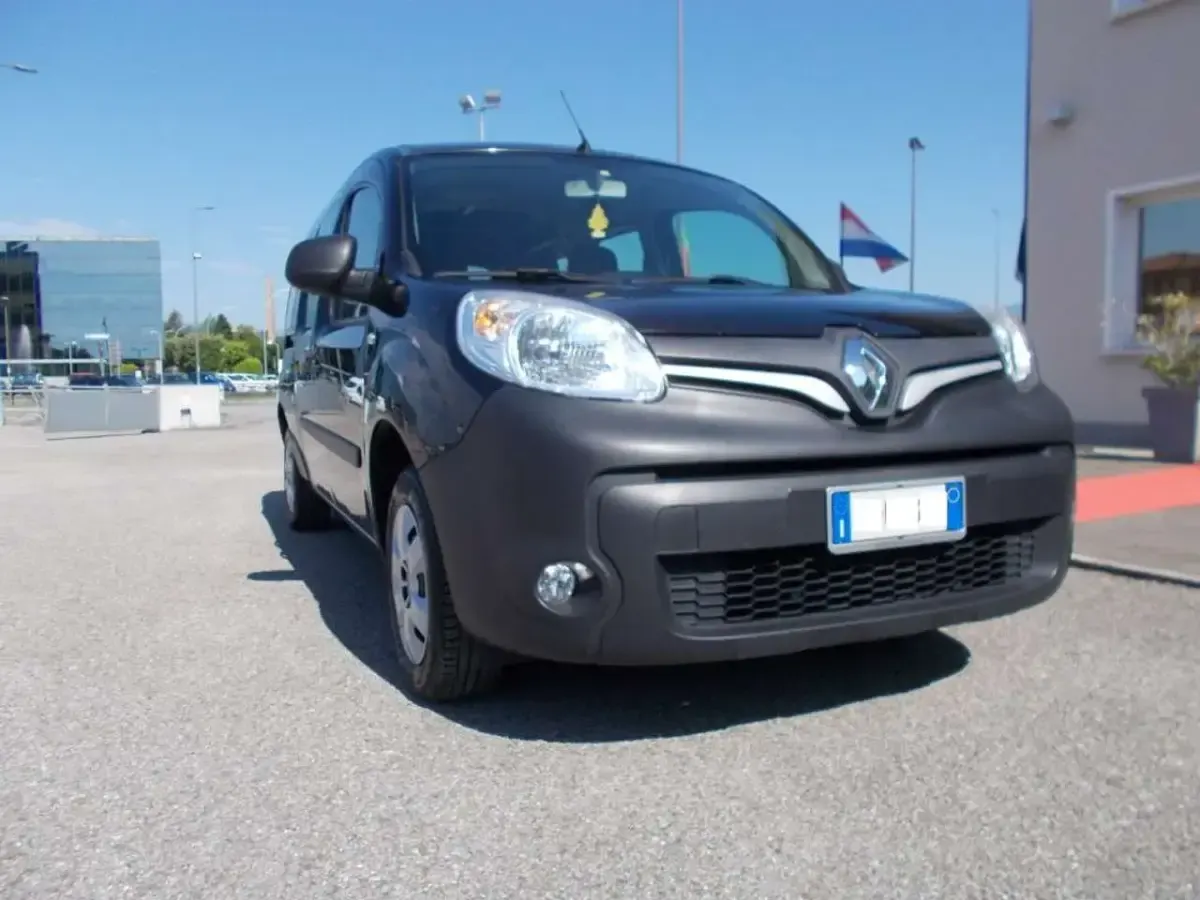 Usata Renault Express 116 CV (85 kW) 2021 Nero Monovolume