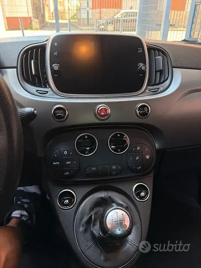 Usata Abarth 595 Pista 160 CV (117 kW) 2018 Bluazzurro Berlina