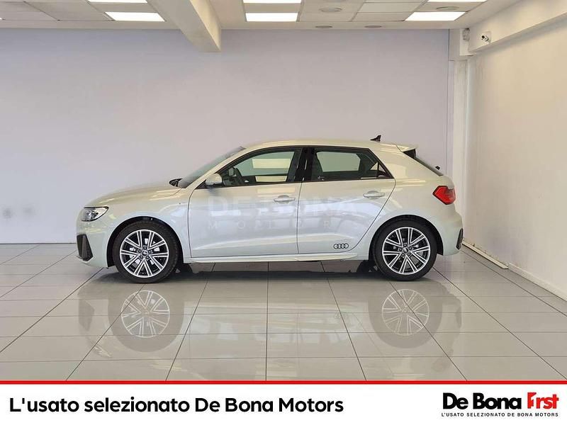Usata Audi A1 Sportback Business 150 CV (110 kW) 2025 Argento Utilitaria