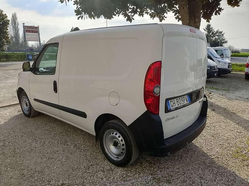 Usata Fiat Doblò Business 105 CV (77 kW) 2021 Bianco Monovolume