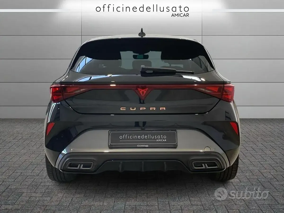 Usata Cupra Leon 150 CV (110 kW) 2025 Berlina