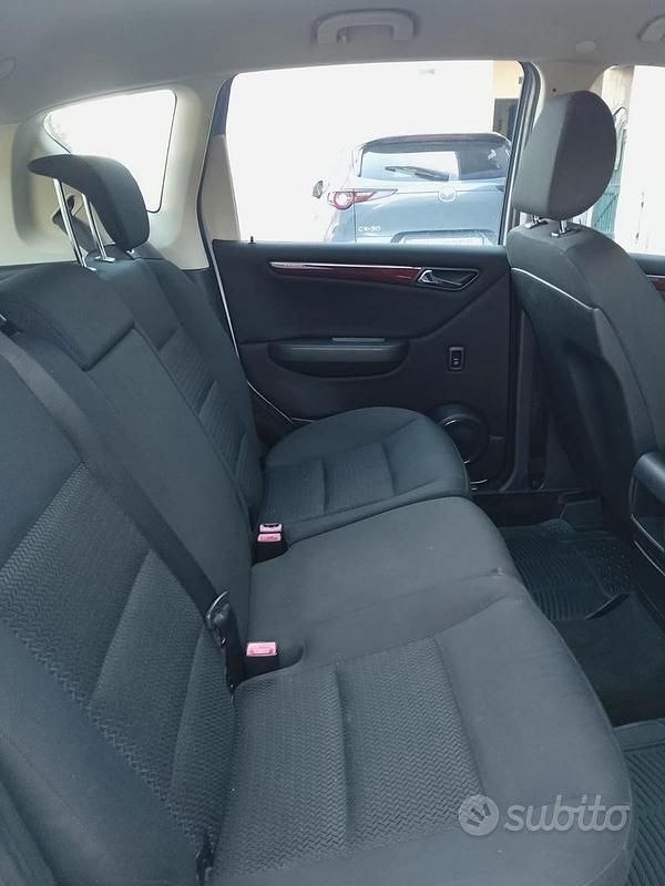Usata Mercedes A180 95 CV (69 kW) 2006 Grigio Berlina