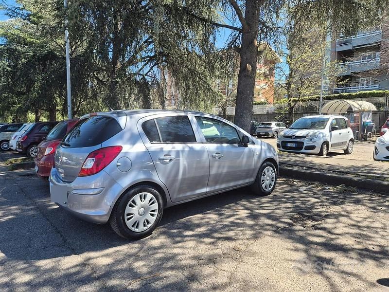 Usata Opel Corsa 75 CV (55 kW) 2008 Grigio Utilitaria