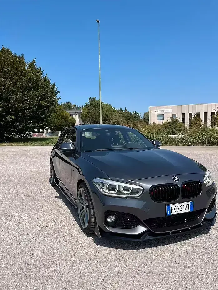 Usata BMW 118 150 CV (110 kW) 2017 Grigio Utilitaria