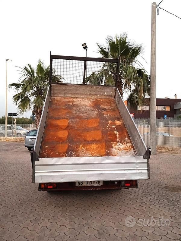 Usata Iveco Daily 75 CV (55 kW) 1995 Bianco Cabrio