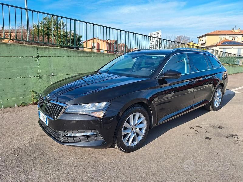 Usata Skoda Superb Executive 150 CV (110 kW) 2021 Nero Station wagon