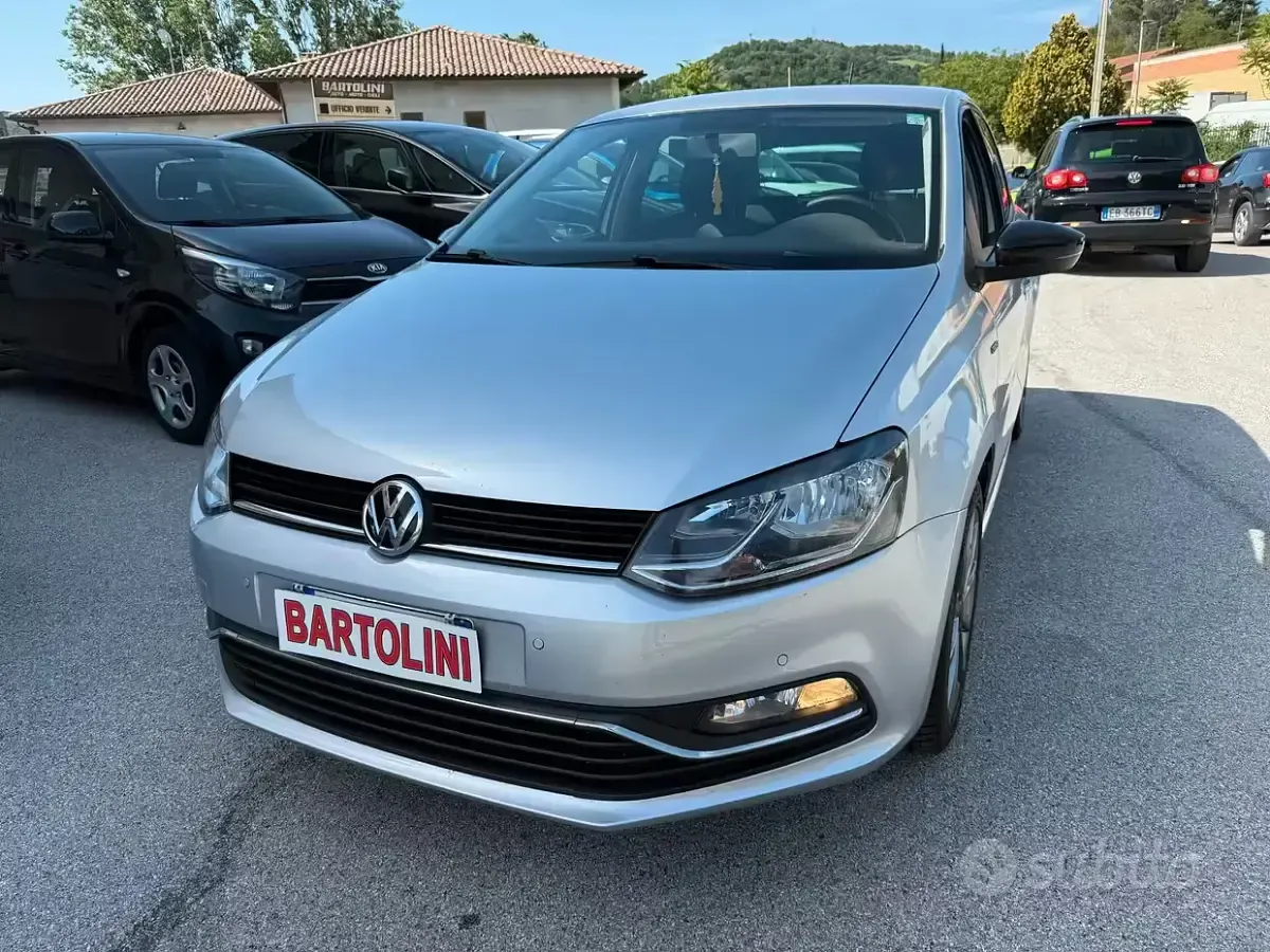 Usata VW Polo 75 CV (55 kW) 2015 Grigio Berlina