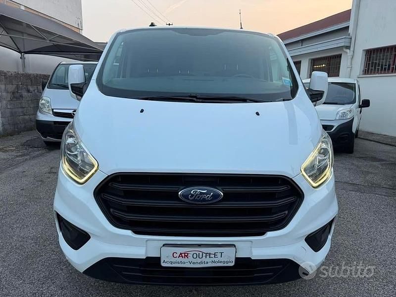 Usata Ford Transit Custom 131 CV (96 kW) 2023 Bianco Berlina