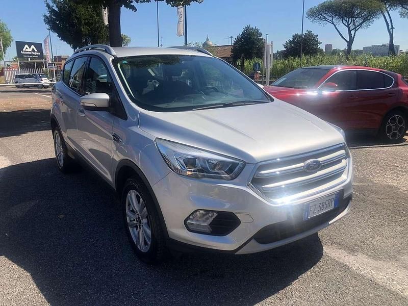 Usata Ford Kuga Titanium 150 CV (110 kW) 2019 Argento SUV