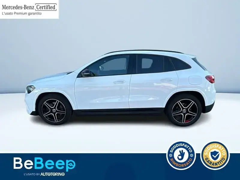 Usata Mercedes GLA200 Advanced Plus 150 CV (110 kW) 2023 Bianco pastello SUV