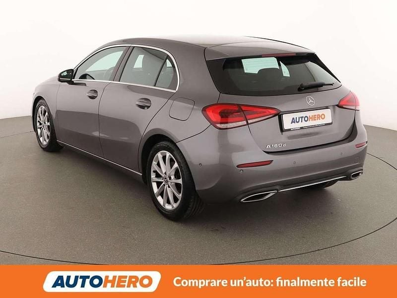 Usata Mercedes A180 116 CV (85 kW) 2020 Grigio Berlina