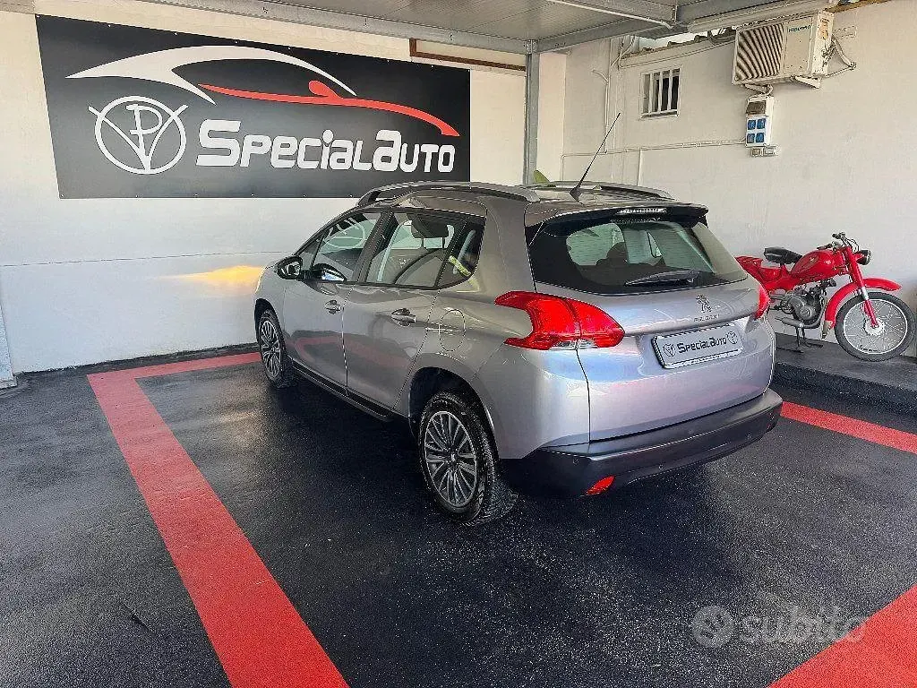 Usata Peugeot 2008 Active 68 CV (50 kW) 2014 Grigio SUV