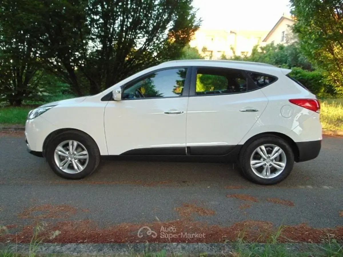 Używany Hyundai ix35 Comfort 116 KM (85 kW) 2013 Biały SUV