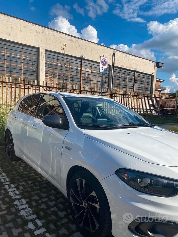 Usata Fiat Tipo 120 CV (88 kW) 2019 Bianco Utilitaria