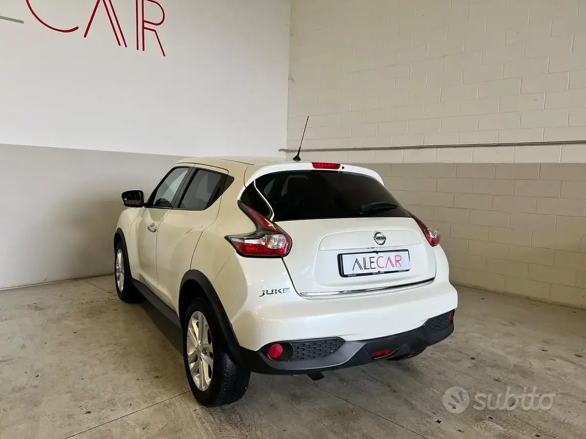 Usata Nissan Juke Acenta 110 CV (80 kW) 2017 Bianco SUV