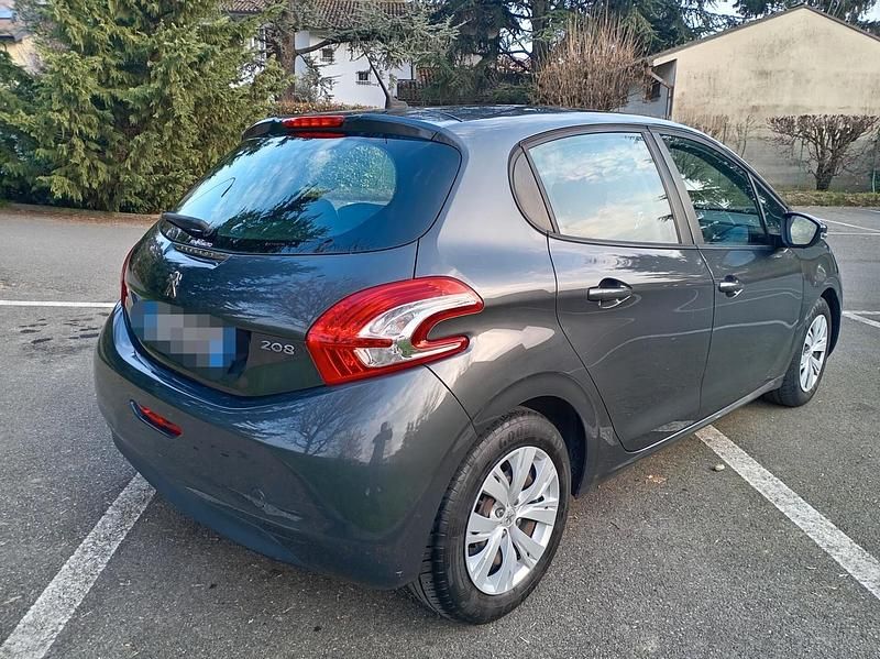 Usata Peugeot 208 Active 67 CV (49 kW) 2014 Grigio Utilitaria