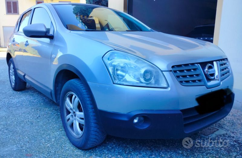 Usata 2009 Nissan Qashqai Tekna SUV | 3500 € (Ottimo prezzo) - Immagine 1/4