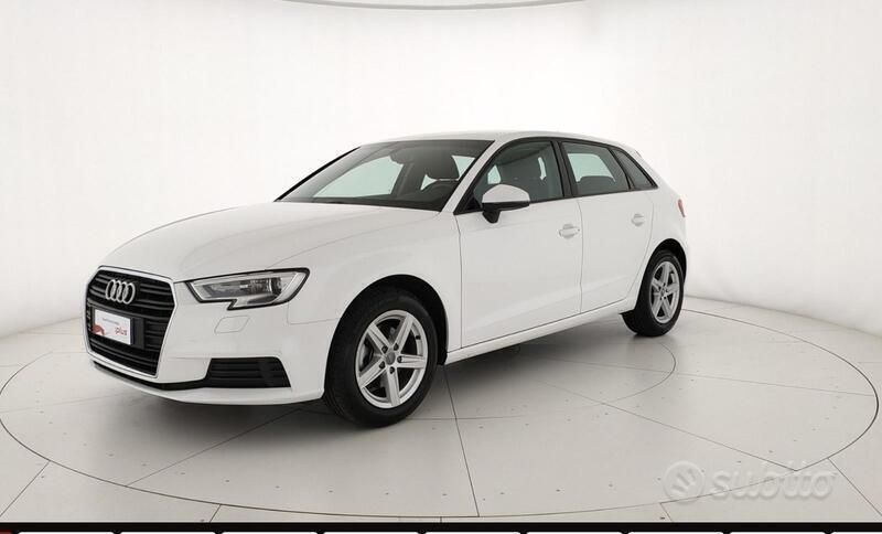 Usata 2020 Audi A3 Comfort Due volumi | 24.900 € (Buon prezzo) - Immagine 1/4