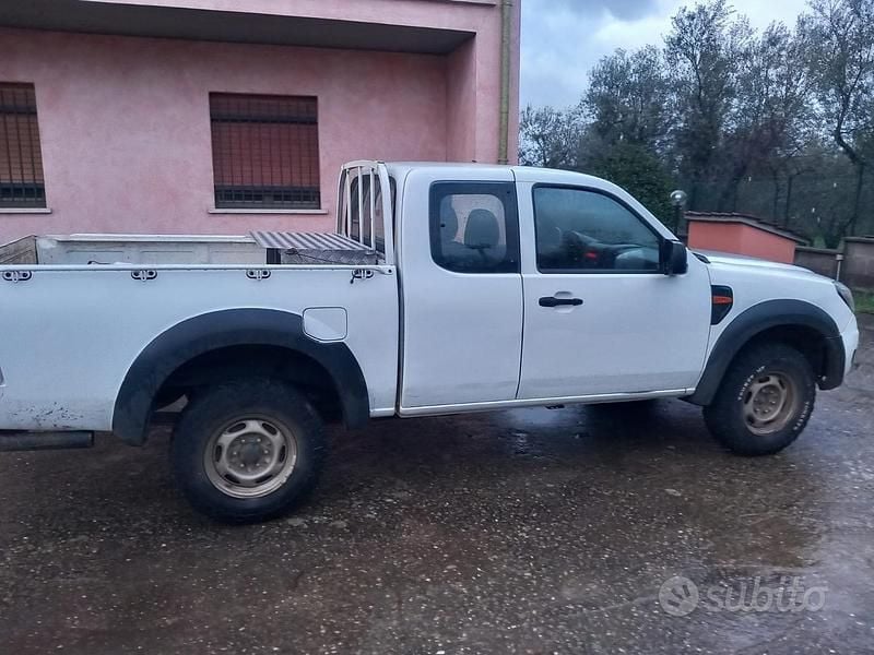 Usata Ford Ranger 143 CV (105 kW) 2011 Pick-up